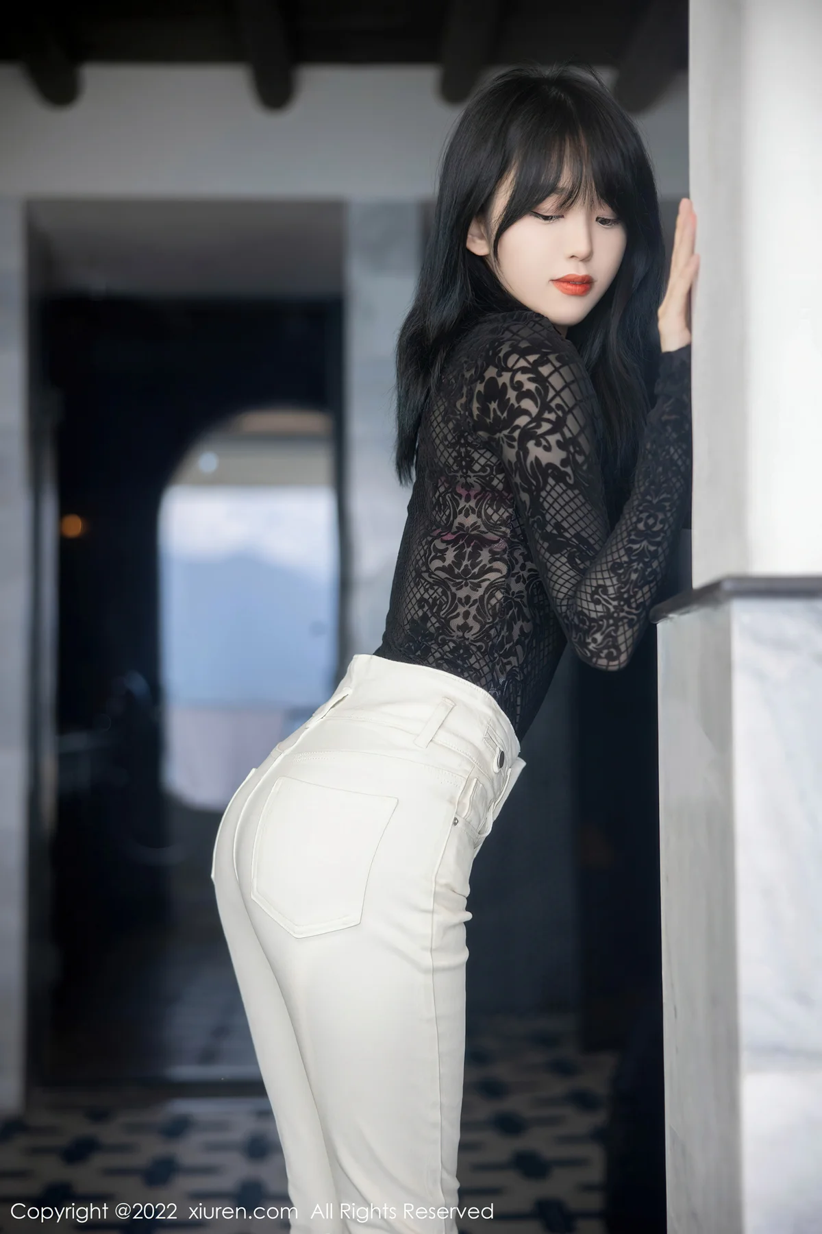 XiuRen 秀人 No.5386 网纱轻透上衣 奶瓶. 大理旅拍33 - 7