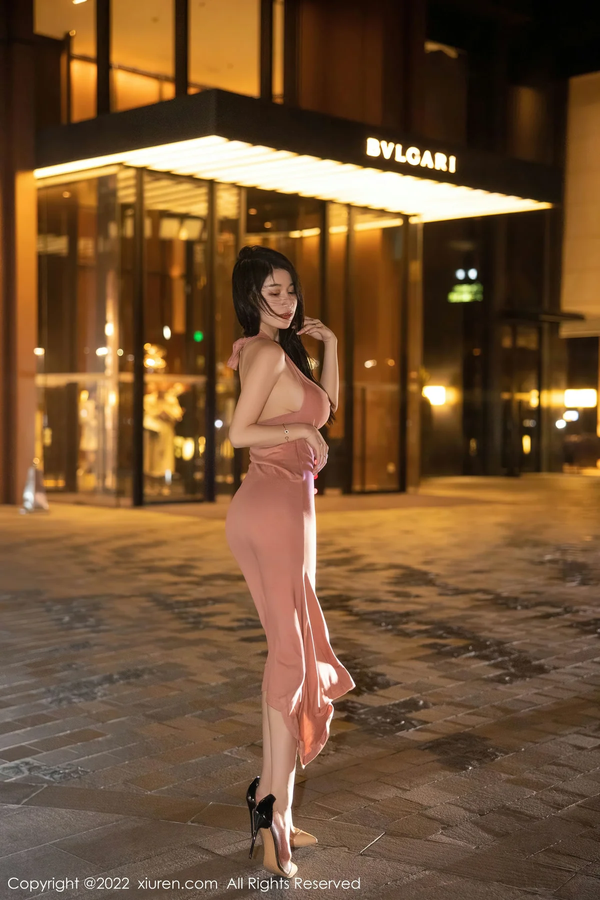 XiuRen 秀人 No.5426 丰腴爆乳 美七 Mia 西双版纳旅拍1 - 9