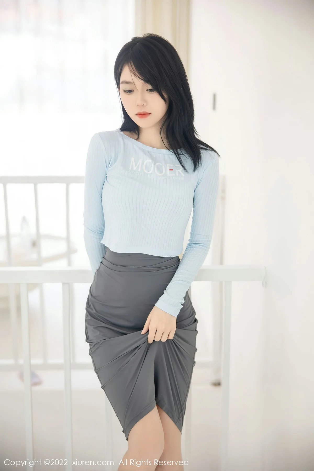XiuRen 秀人 No.5453 灰色短裙 小麦是只喵 大理旅拍11 - 5