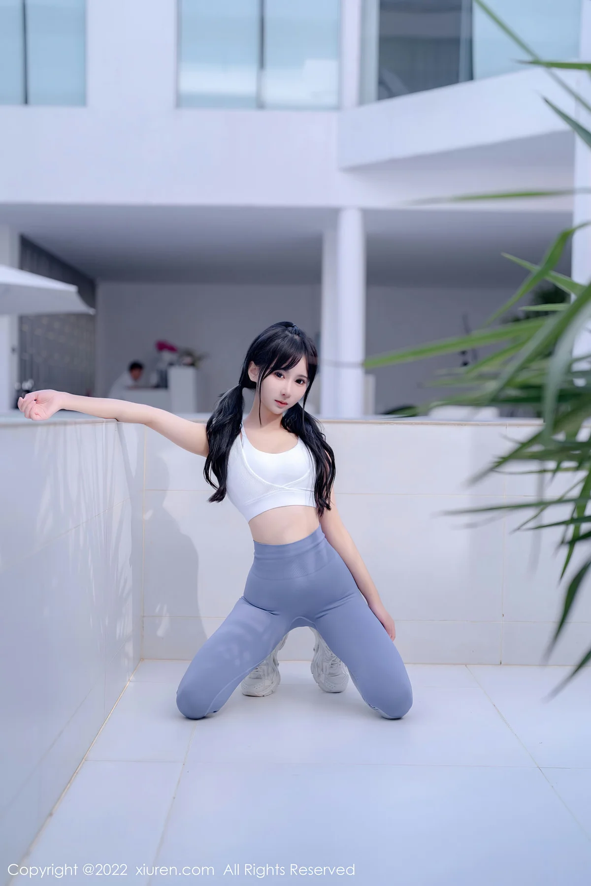 XiuRen 秀人 No.5463 妩媚欲滴 小果冻儿 大理旅拍1 - 2