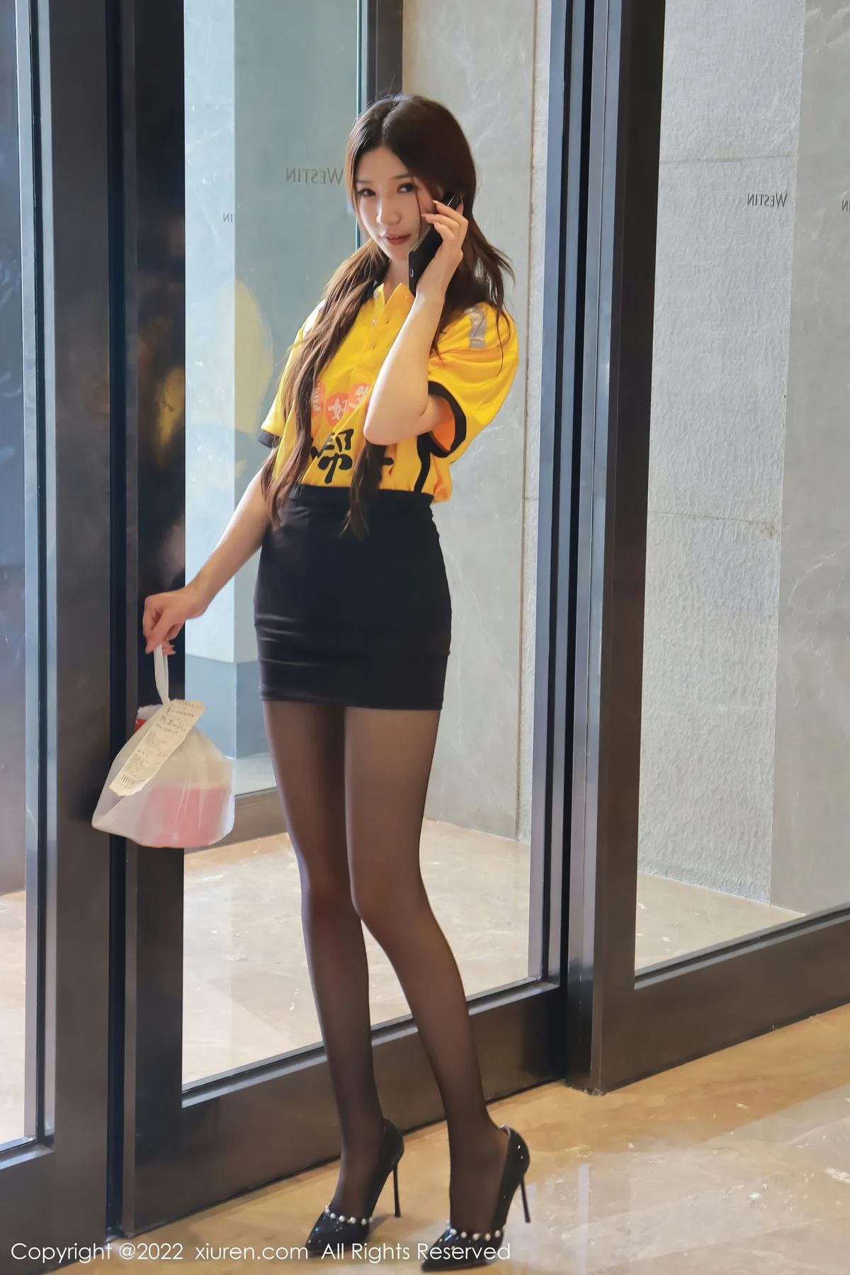 XiuRen 秀人 No.5481 美团外卖员角色扮演 hebe韩心雨 香格里拉旅拍33 - 3