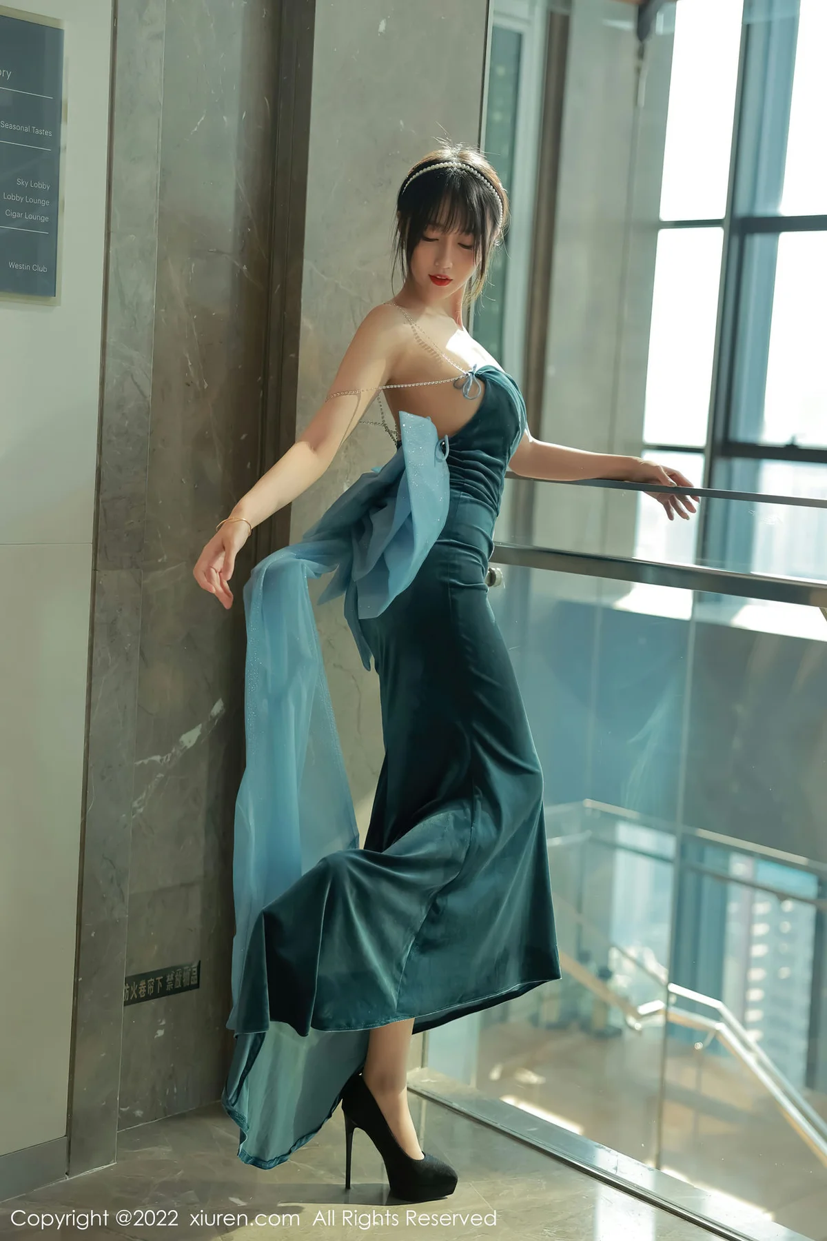 XiuRen 秀人 No.5493 吊带长礼裙 玥儿玥er 香格里拉旅拍33 - 1