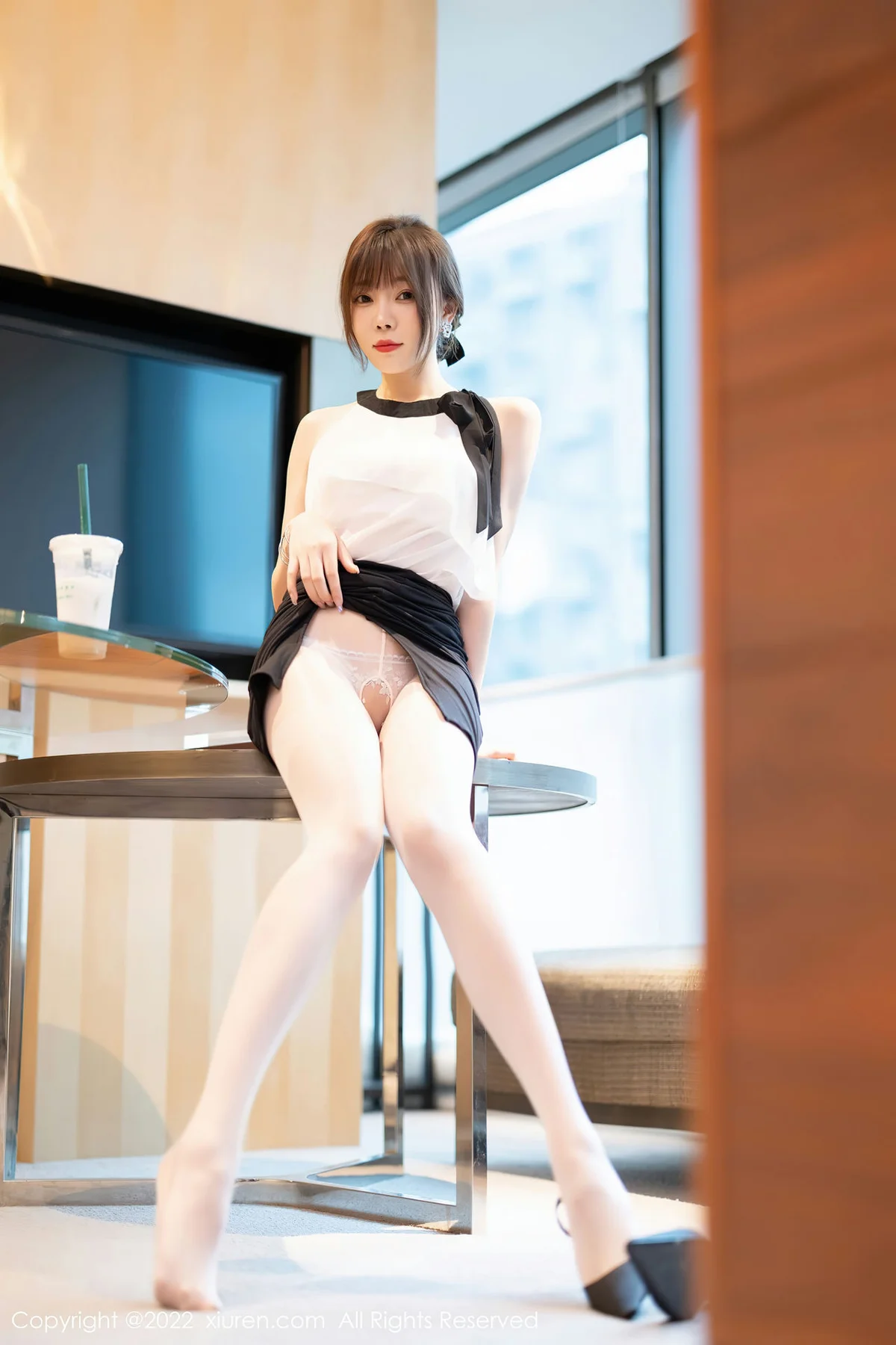 XiuRen 秀人 No.5500 原色丝袜 徐莉芝Booty 性感写真 - 10