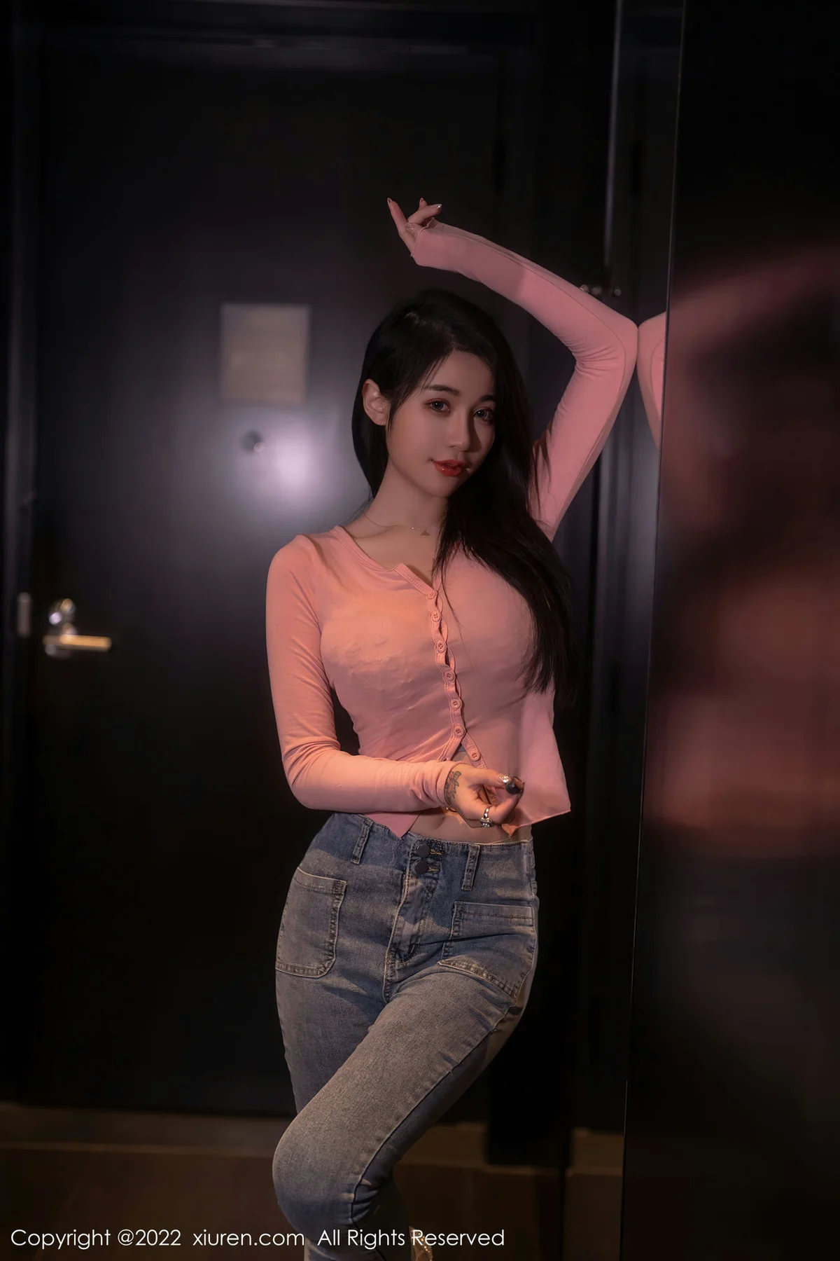 XiuRen 秀人 No.5506 性感亮丝 美七Mia 西双版纳旅拍 - 2