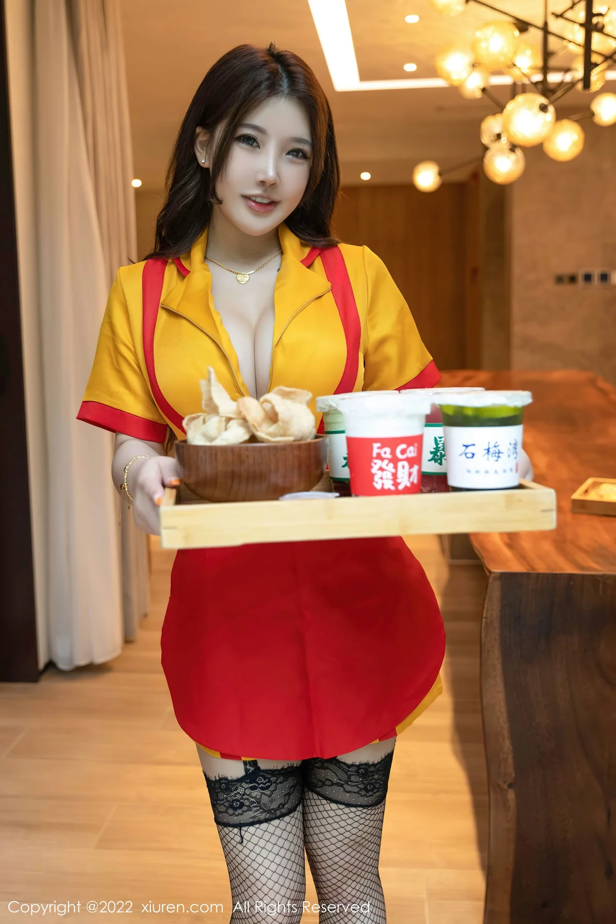 XiuRen 秀人 No.5509 服务员制服 小海臀Rena 海南万宁旅拍 - 1