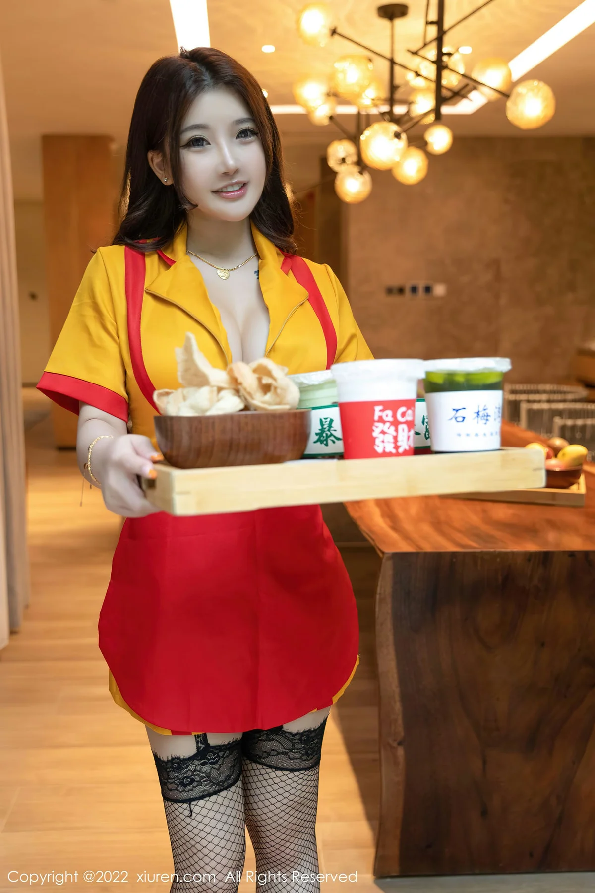 XiuRen 秀人 No.5509 服务员制服 小海臀Rena 海南万宁旅拍 - 2