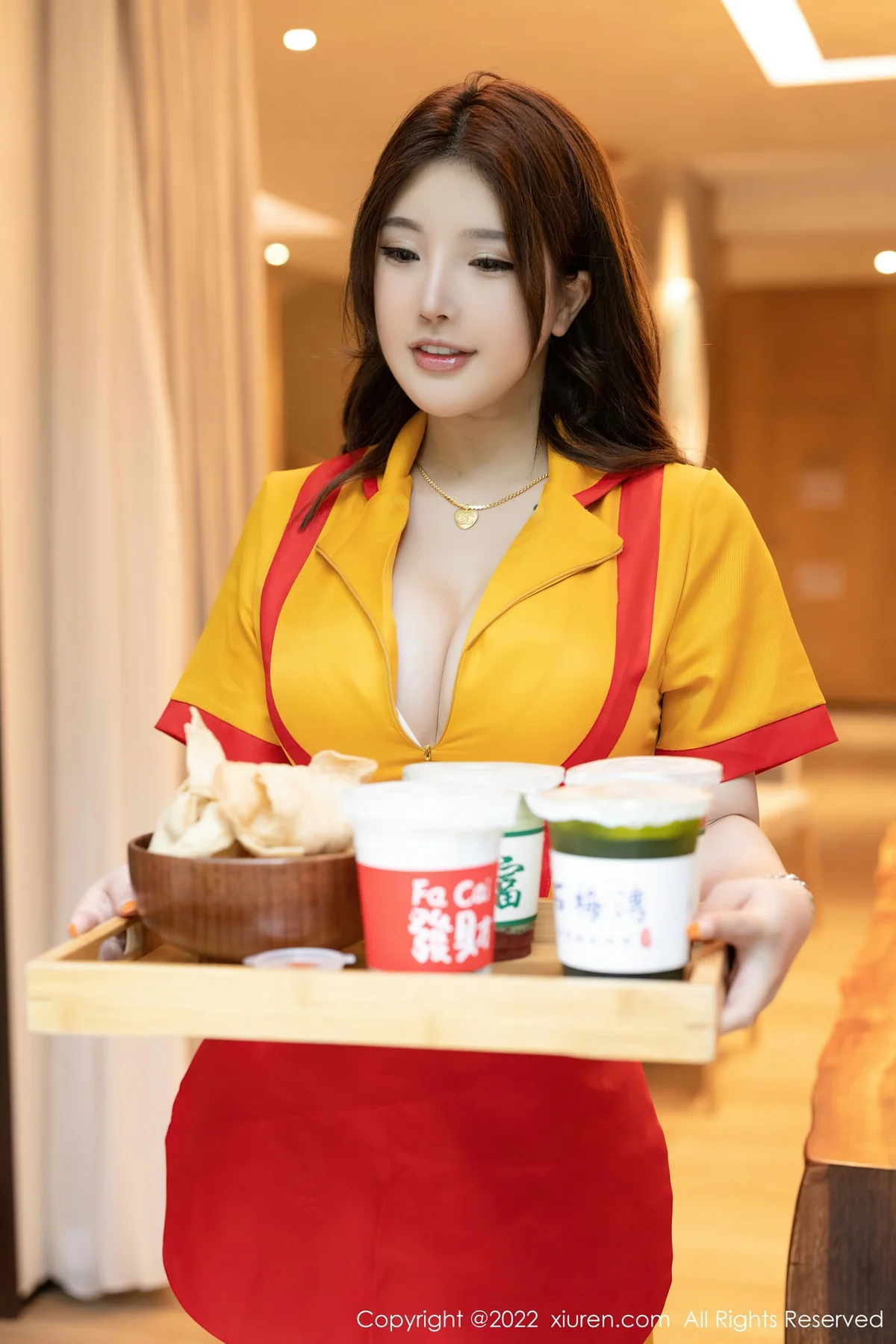 XiuRen 秀人 No.5509 服务员制服 小海臀Rena 海南万宁旅拍 - 6