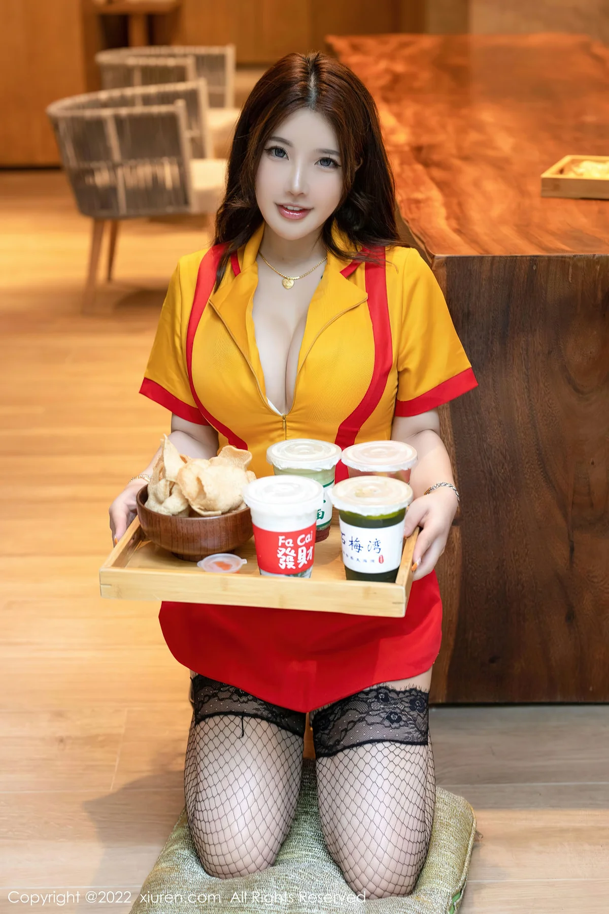 XiuRen 秀人 No.5509 服务员制服 小海臀Rena 海南万宁旅拍 - 8