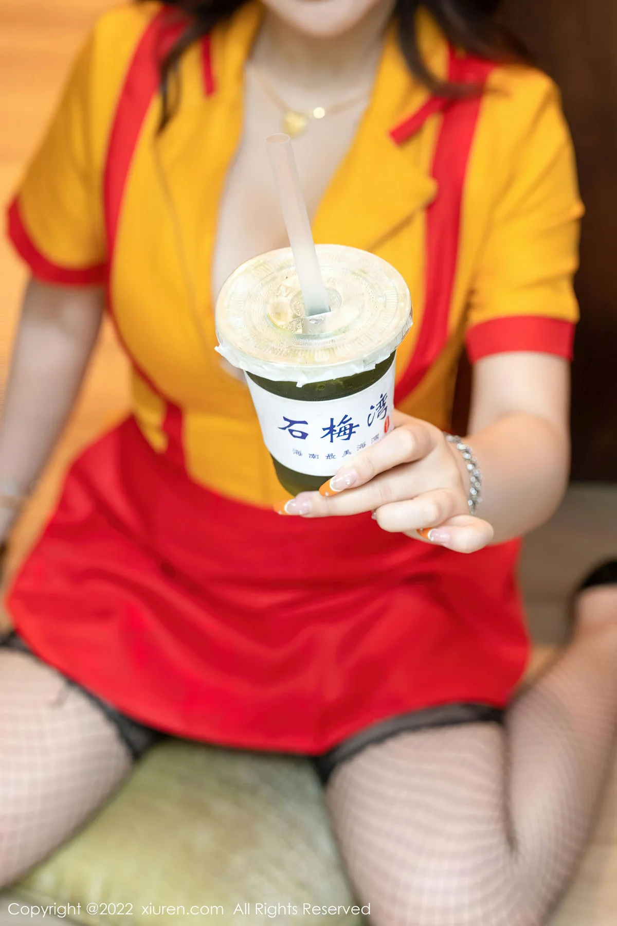 XiuRen 秀人 No.5509 服务员制服 小海臀Rena 海南万宁旅拍 - 6