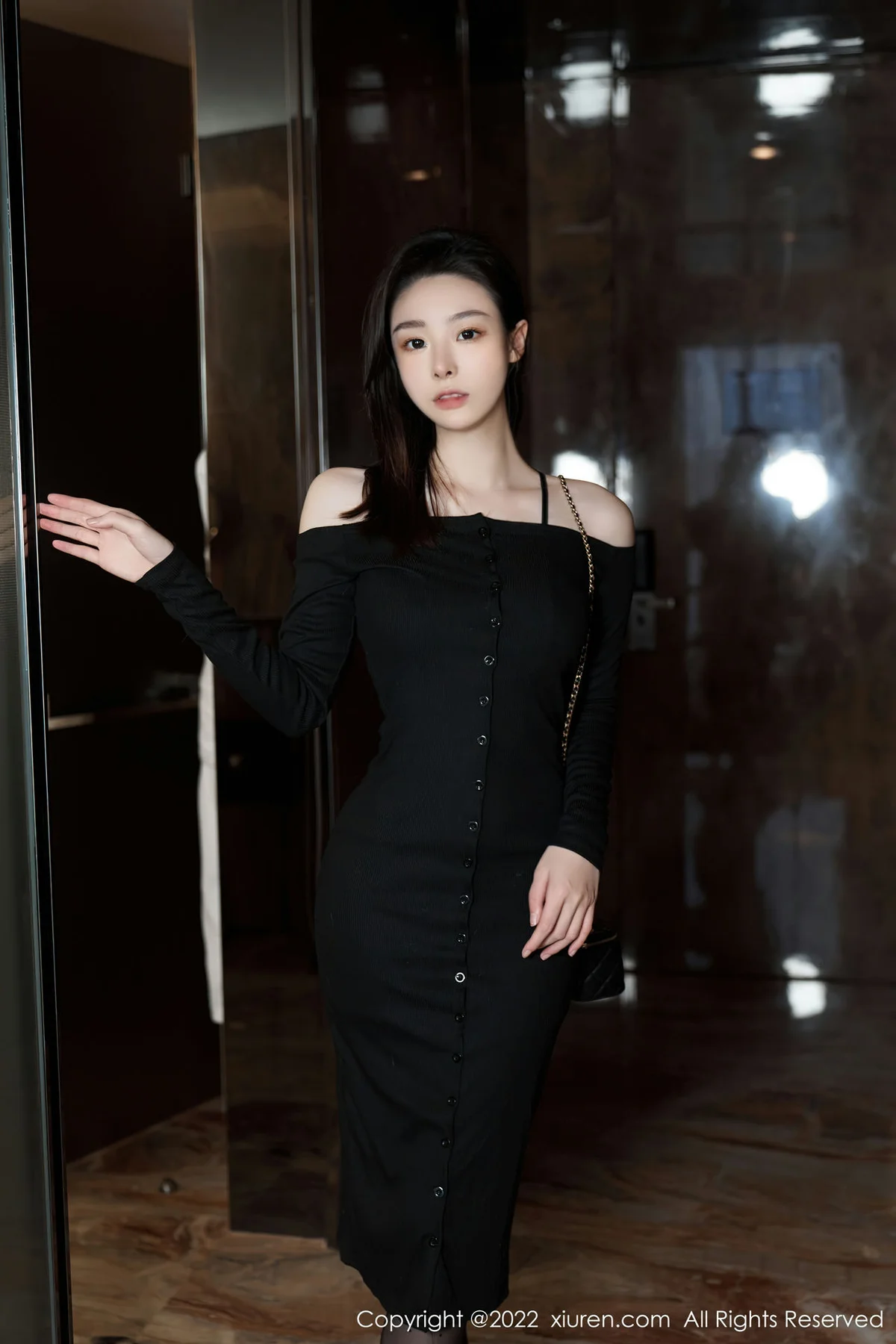 XiuRen 秀人 No.5529 是小逗逗 蕾丝内衣珠海心愿旅拍22 - 1