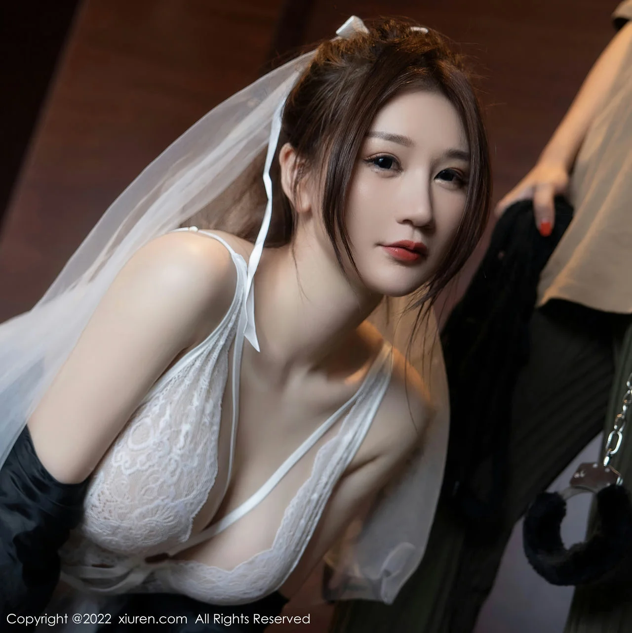 XiuRen 秀人 No.5565 顾乔楠Cora轻透薄纱公主裙性感写真2 - 6