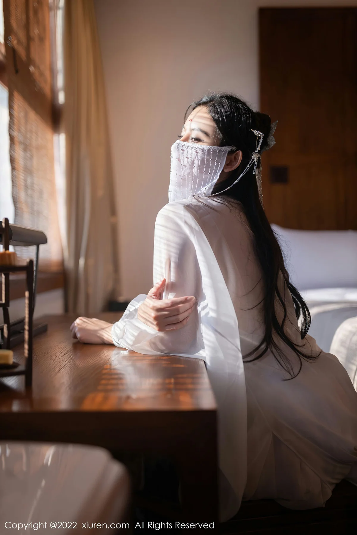 XiuRen 秀人 No.5573 就是阿朱啊 肚兜丁字裤甜点 - 1