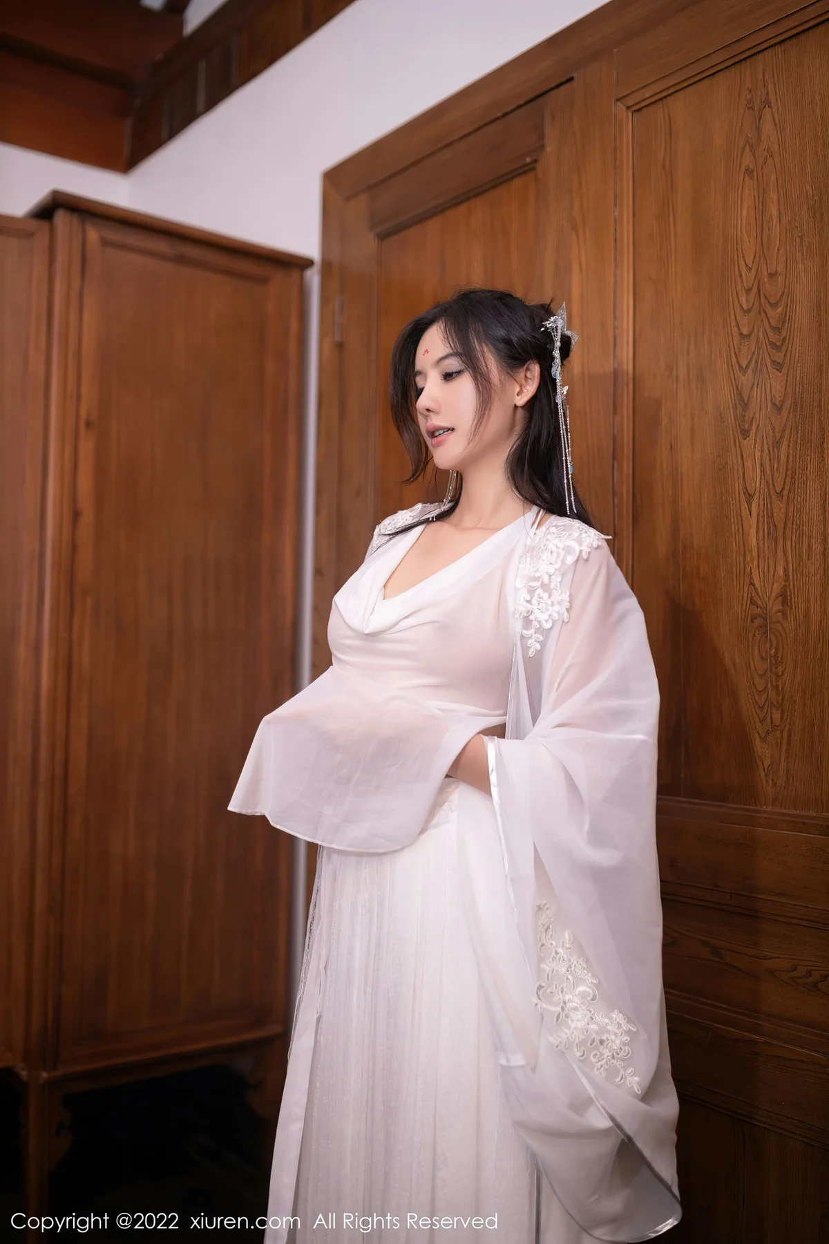 XiuRen 秀人 No.5573 就是阿朱啊 肚兜丁字裤甜点 - 9