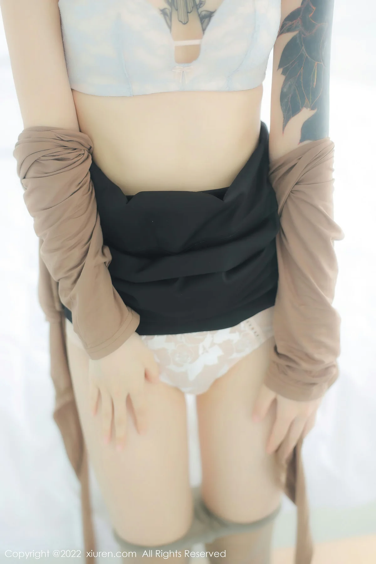 XiuRen 秀人 No.5587 奶瓶 捆绑美女翘臀 - 3