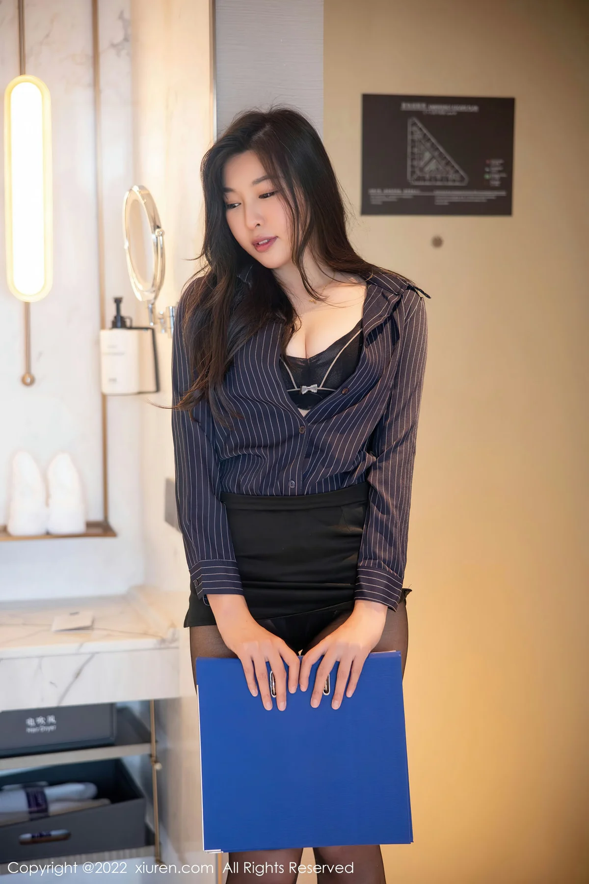 XiuRen 秀人 No.5604 卡卡酱 职业服OL首套写真 - 9