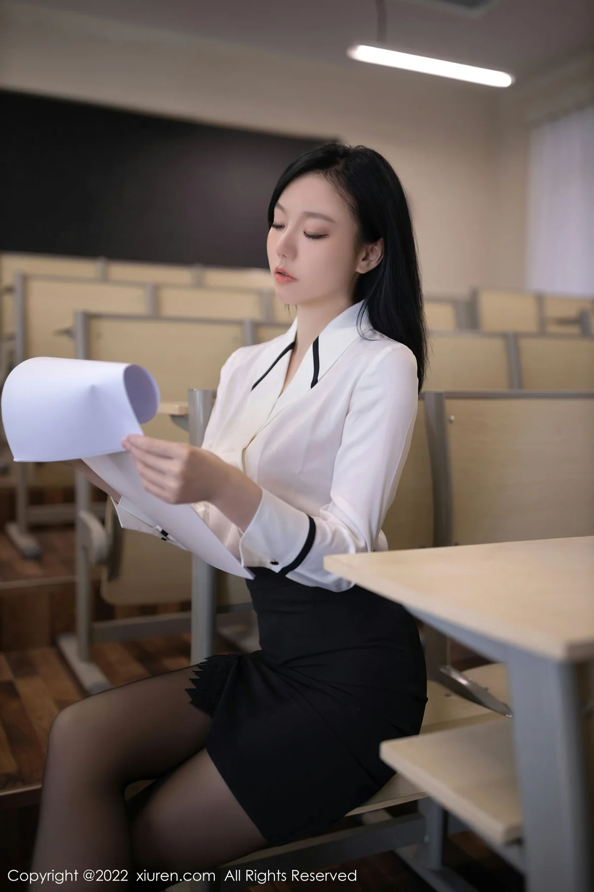 XiuRen 秀人 No.5650 安然anran 教师角色扮演黑色超短裙1 - 7