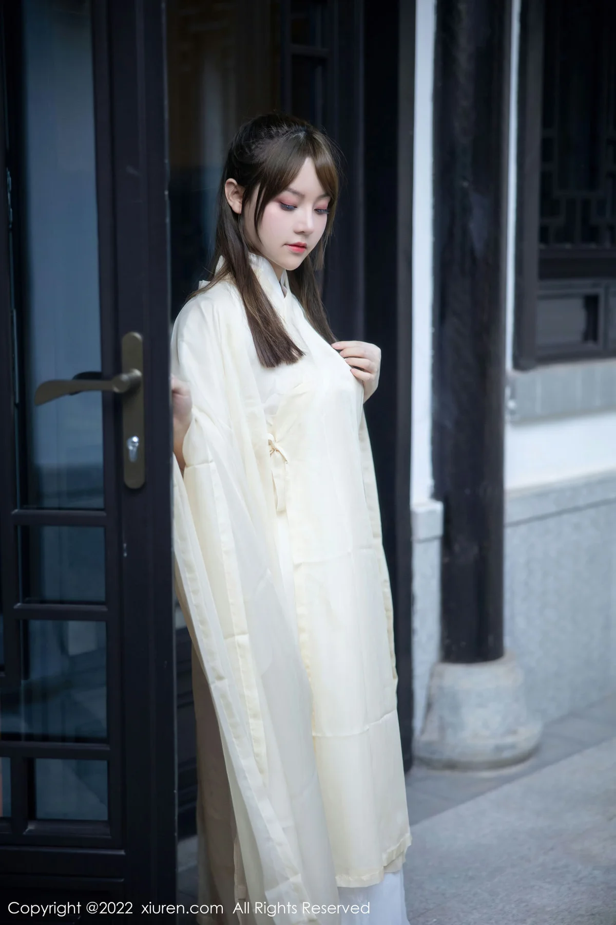 XiuRen 秀人 No.5653 豆瓣酱 白色古装服饰性感写真3 - 1