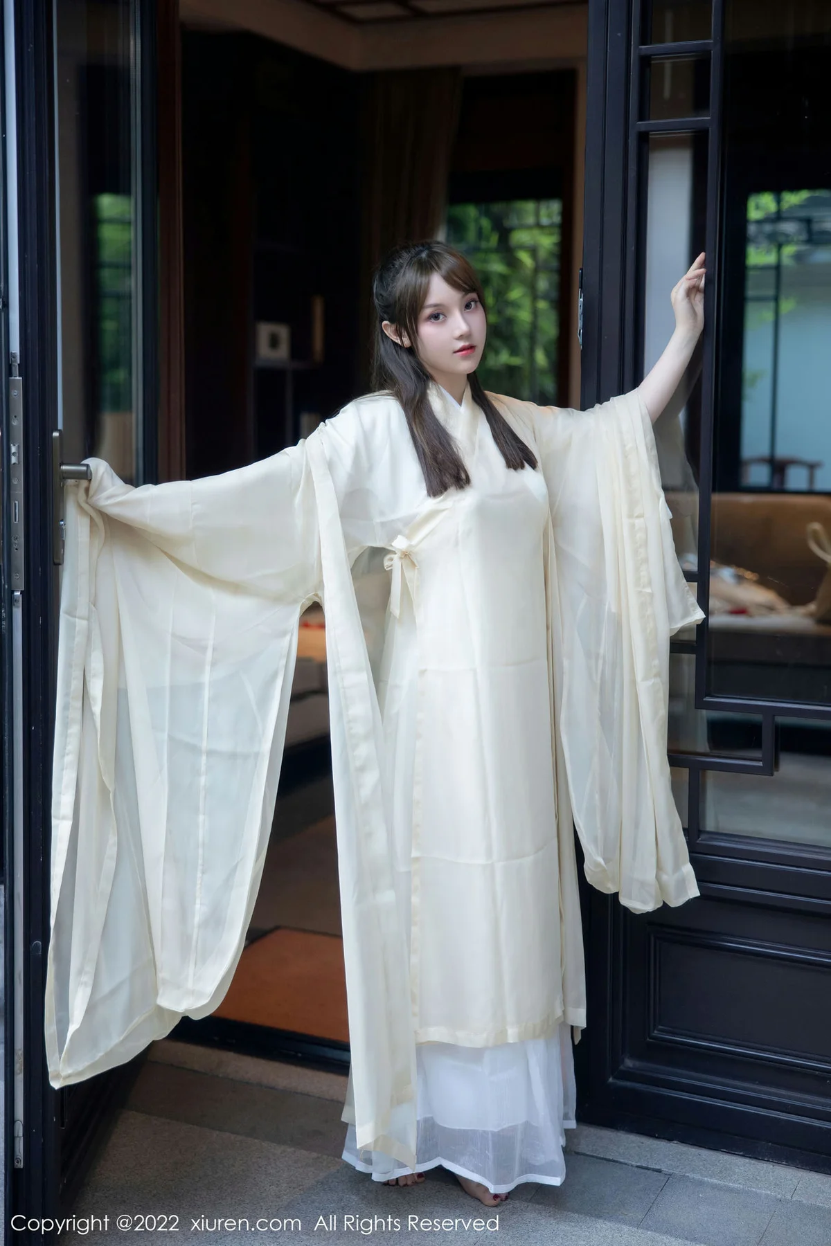 XiuRen 秀人 No.5653 豆瓣酱 白色古装服饰性感写真3 - 4