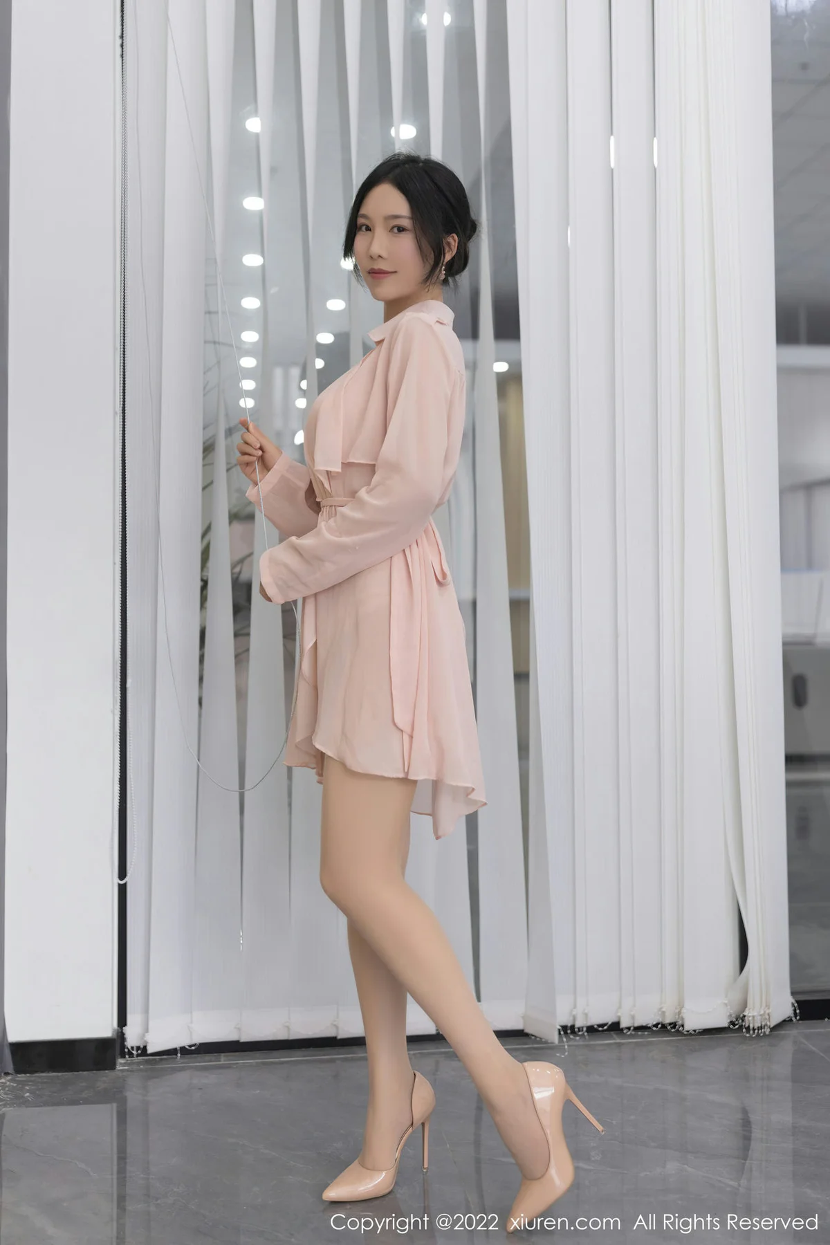 XiuRen 秀人 No.5657 利世 办公室职员性感写真1 - 9