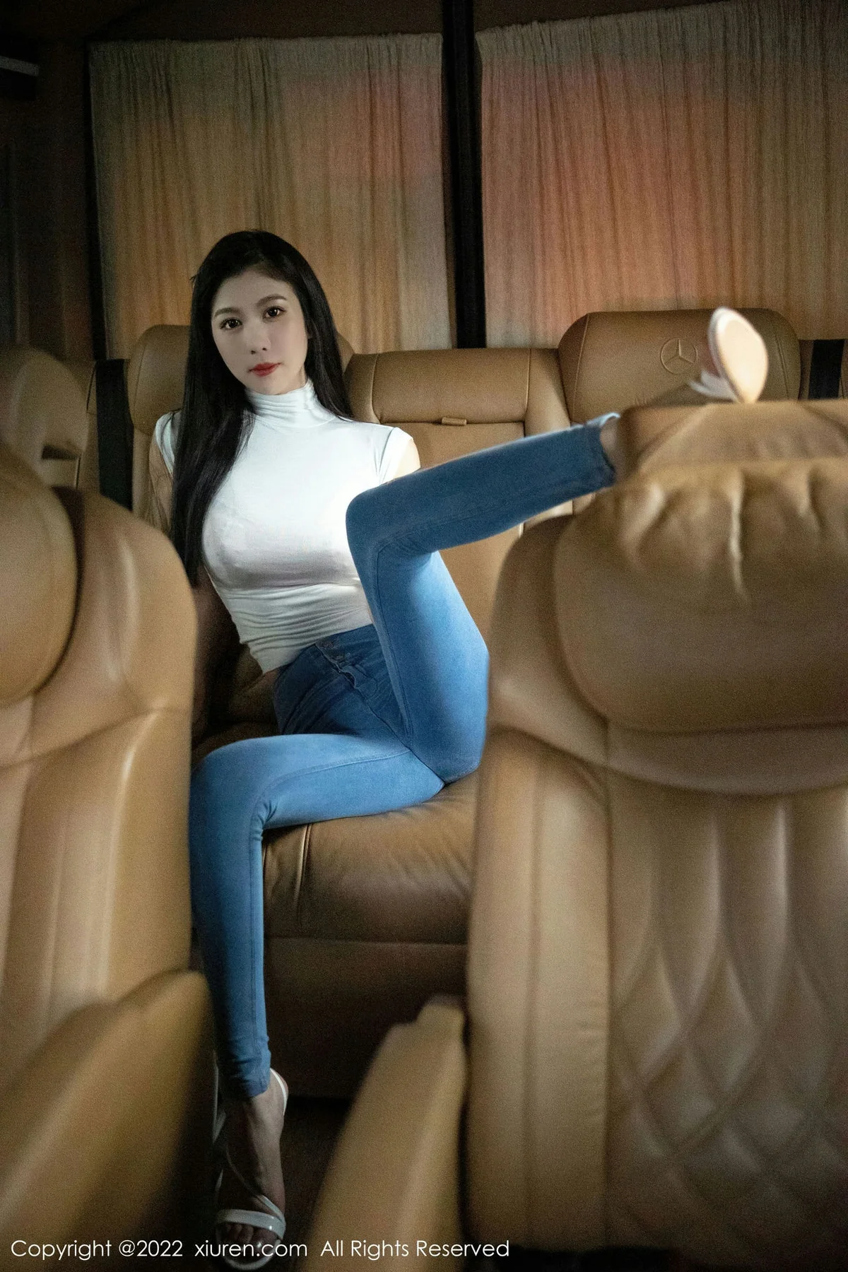 XiuRen 秀人 No.5677 李雅柔182CM 透视花点内衣性感写真3 - 1