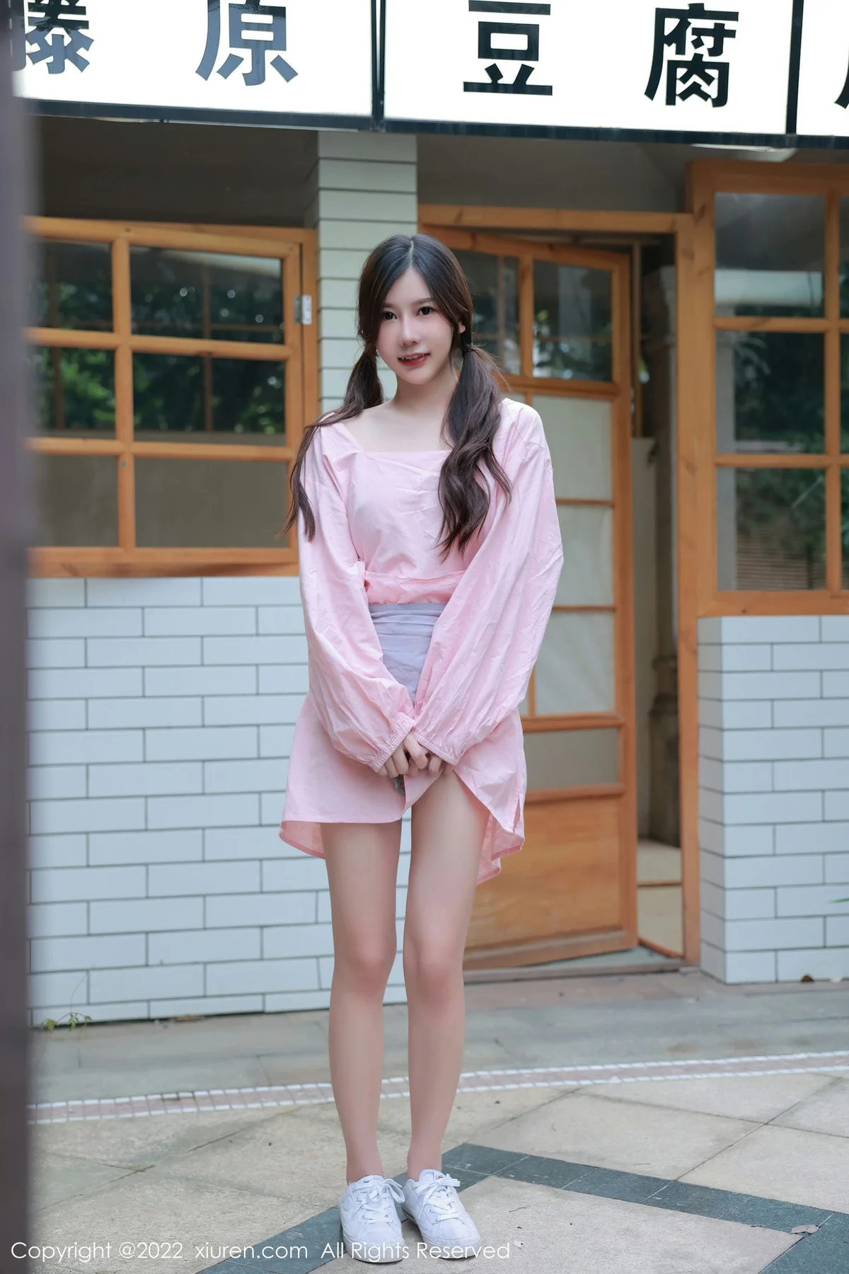 XiuRen 秀人 No.5697 尹甜甜 豆腐店拍摄性感写真 - 2