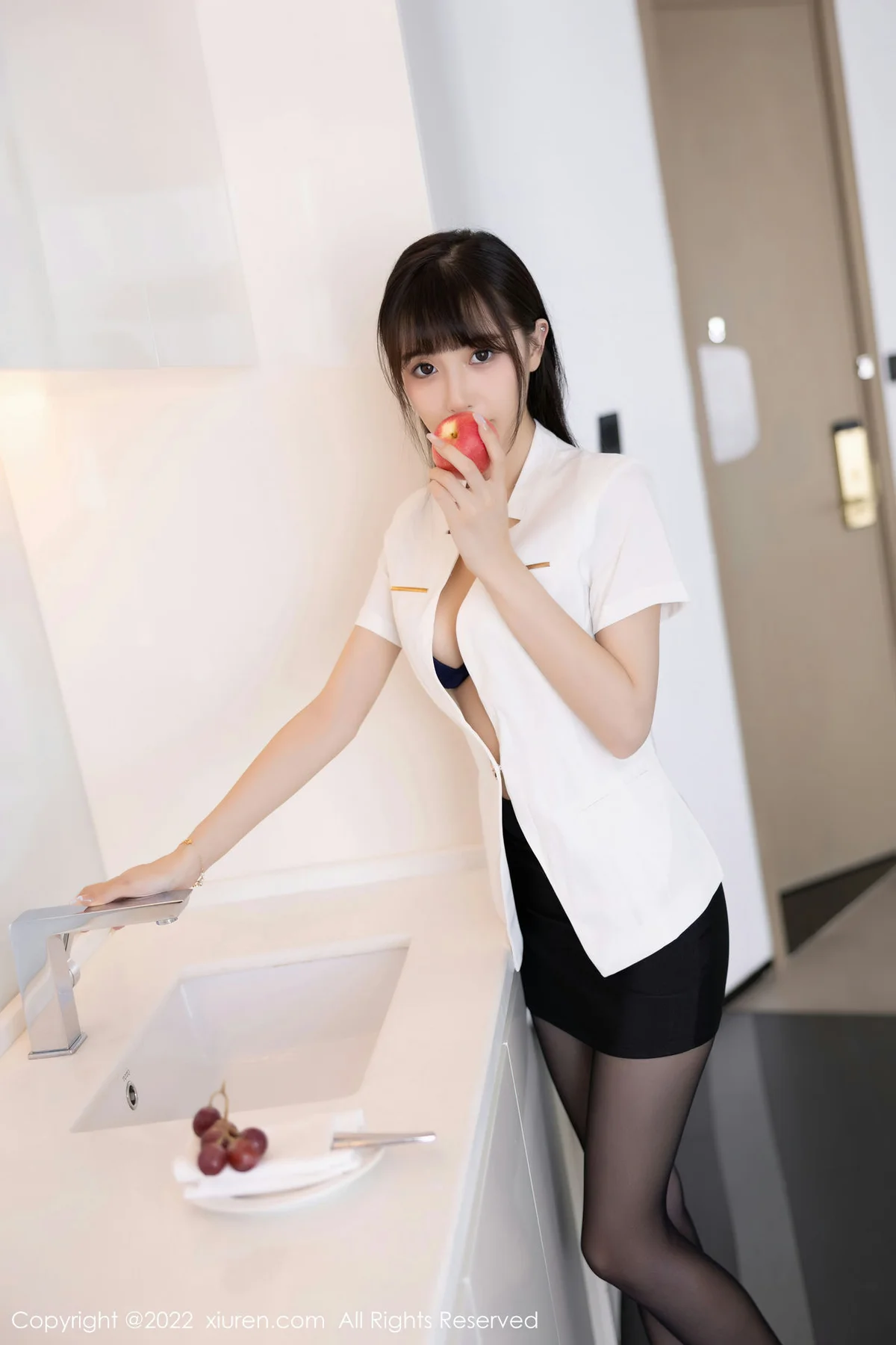 XiuRen 秀人 No.5700 林星阑 黑色短裙性感写真 - 4