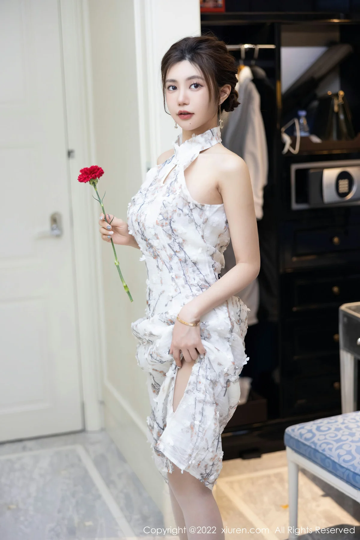 XiuRen 秀人 No.5713 绮里嘉ula 图案旗袍心愿旅拍 - 8