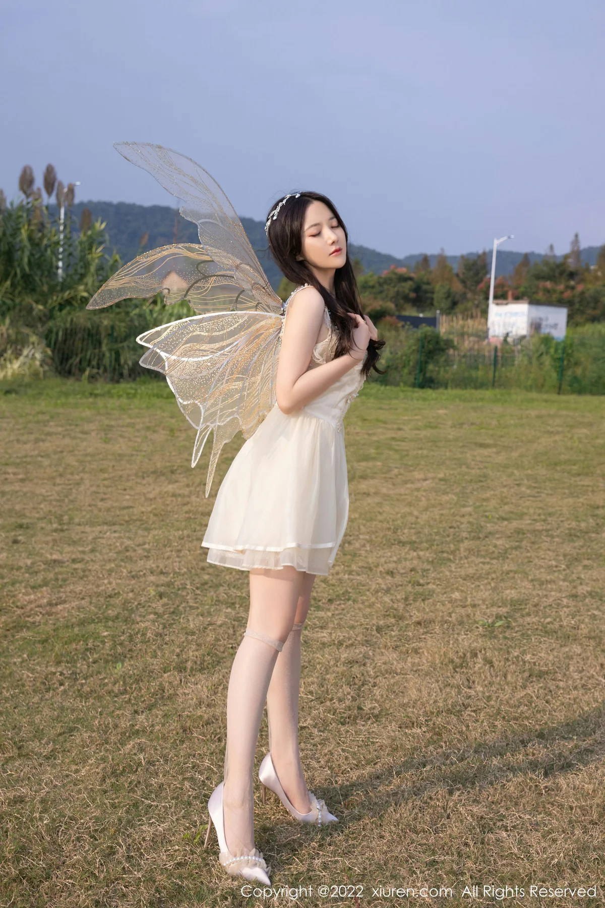 XiuRen 秀人 No.5715 鱼子酱Fish 白色网纱公主裙北京-杭州旅拍1 - 1