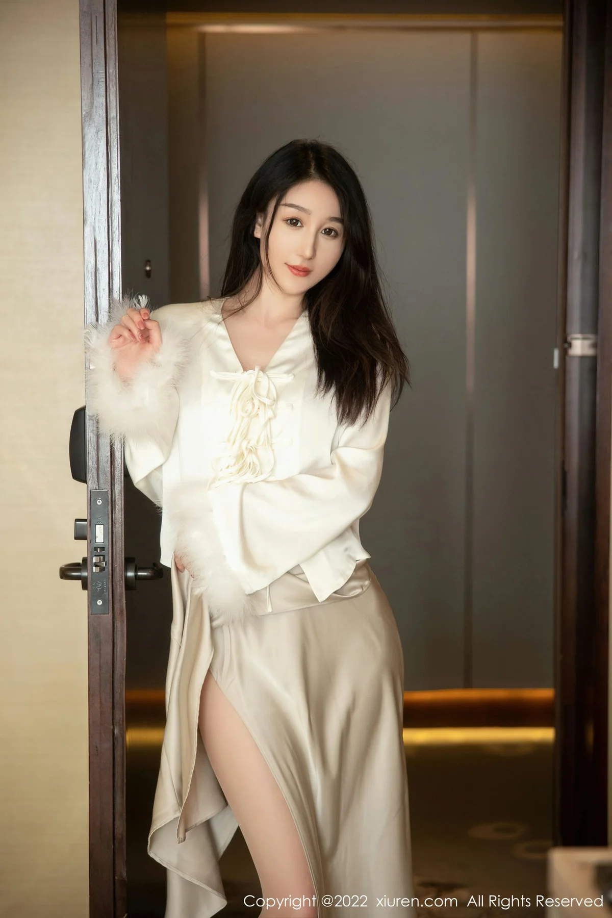 XiuRen 秀人 No.5734 薇薇酱 红色蕾丝内衣第二套写真 - 6