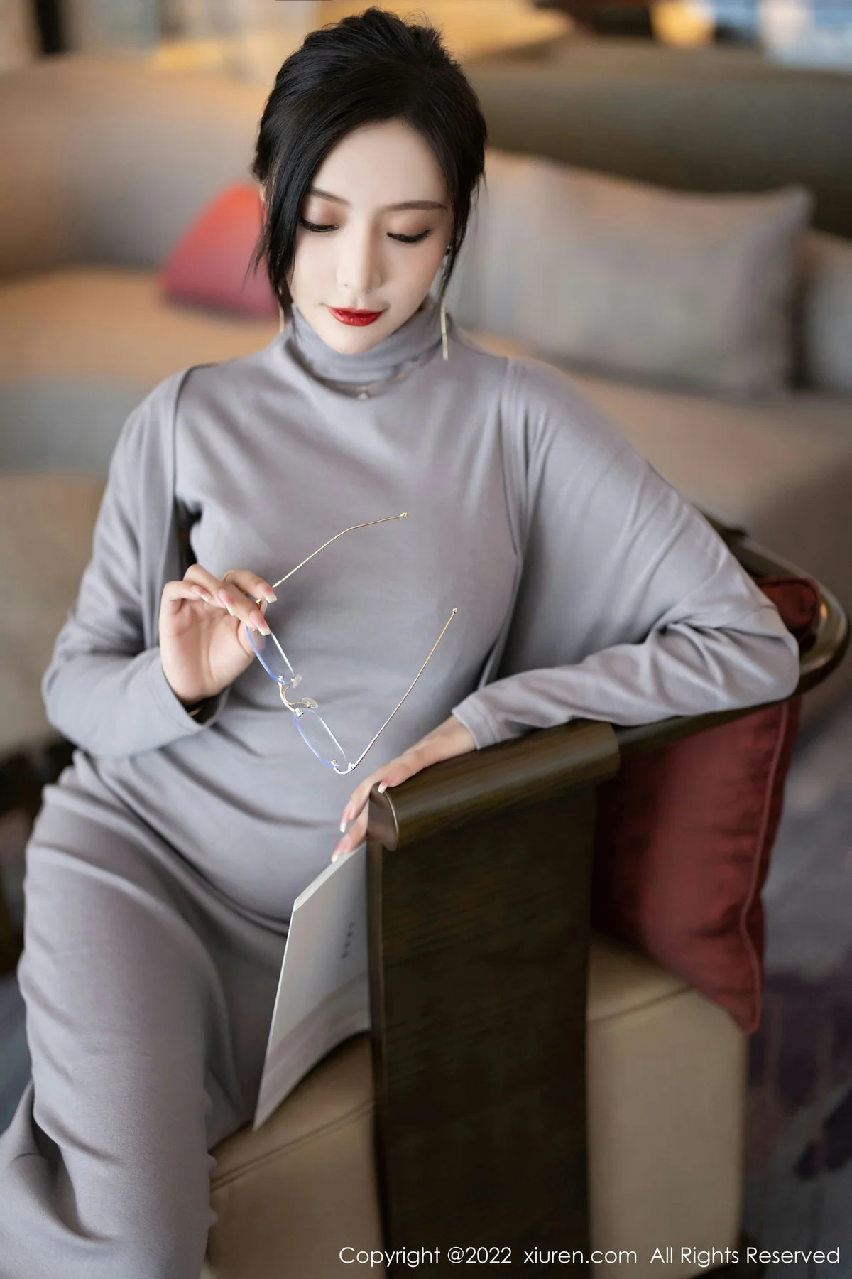 XiuRen 秀人 No.5745  王馨瑶yanni 主题《女学者的反转》写真1 - 9