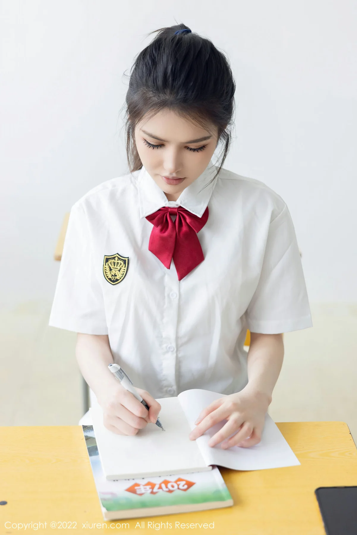 XiuRen 秀人 No.5762 媛媛酱belle教室场景拍摄性感写真3 - 1