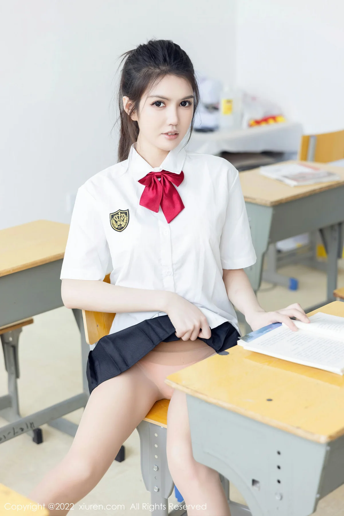 XiuRen 秀人 No.5762 媛媛酱belle教室场景拍摄性感写真3 - 6