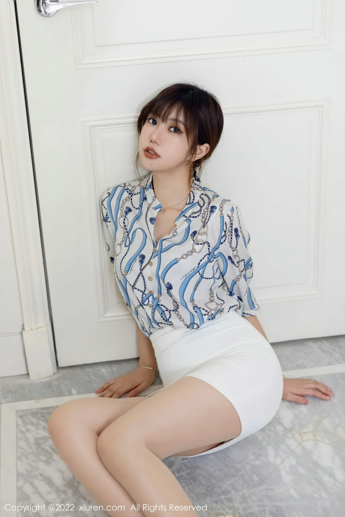 XiuRen 秀人 No.5775 绮里嘉ula 极致妩媚原色丝袜性感写真22 - 8