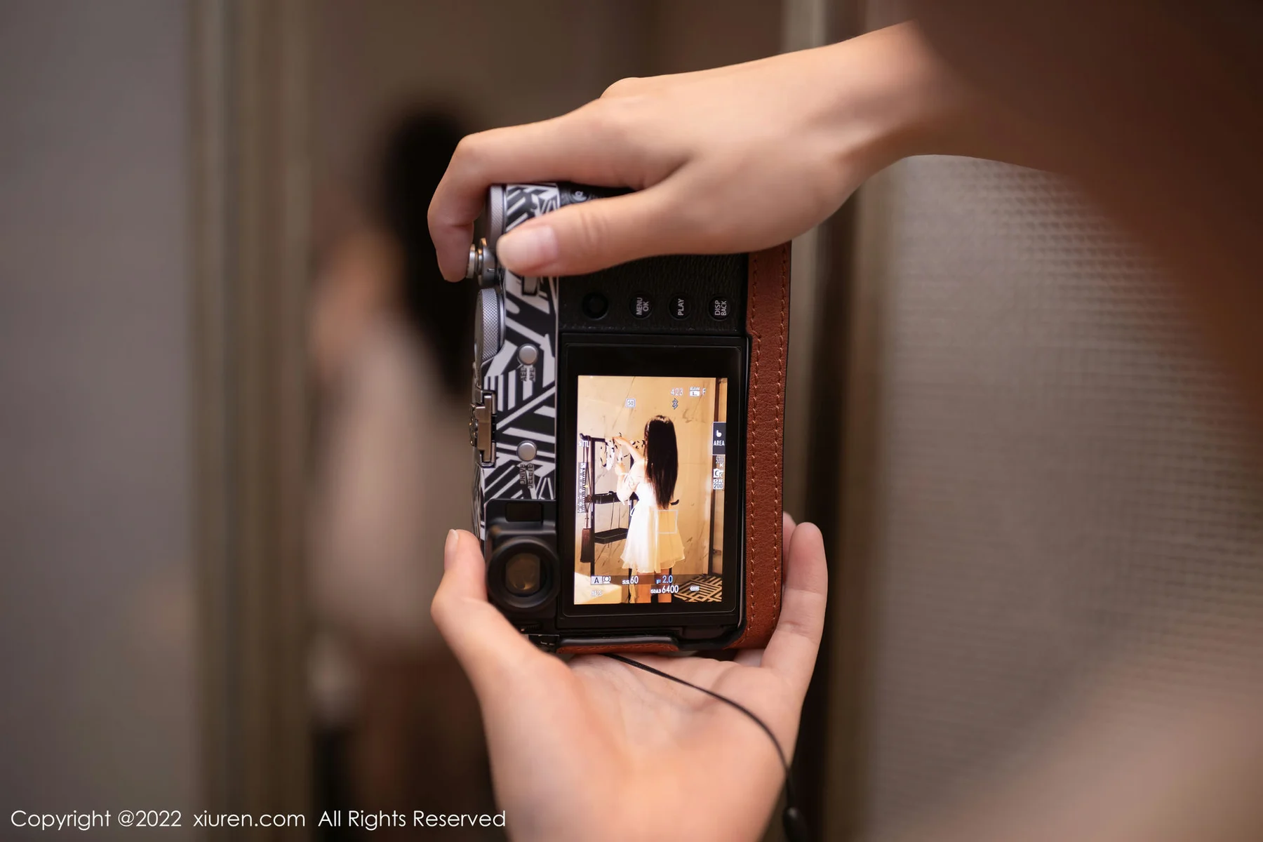 XiuRen 秀人 No.5776 鱼子酱Fish 主题模特招聘薄纱连衣短裙北京-杭州旅拍11 - 5