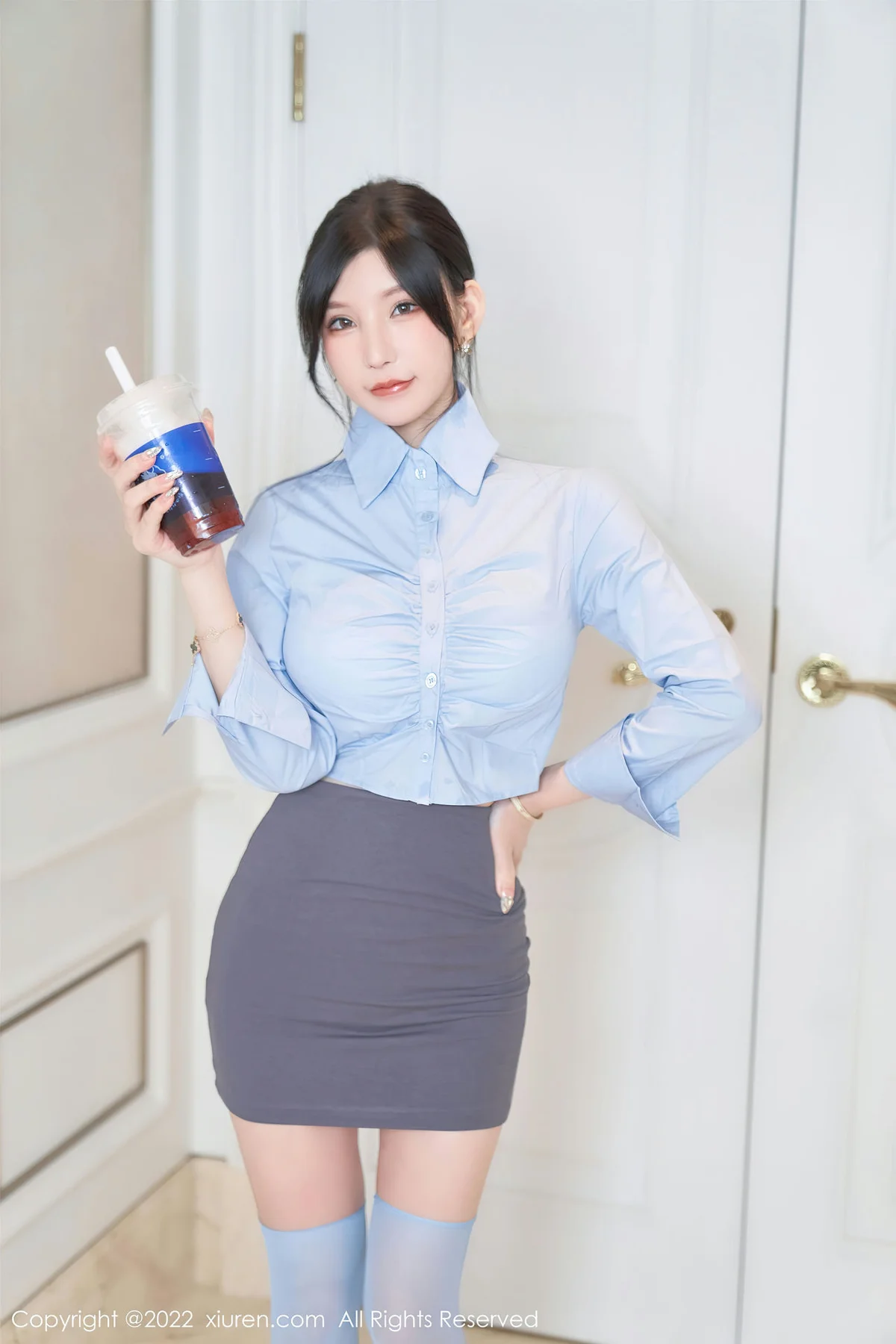 XiuRen 秀人 No.5812 周于希Sally 学习永无止境成都-珠海心愿旅拍 - 1