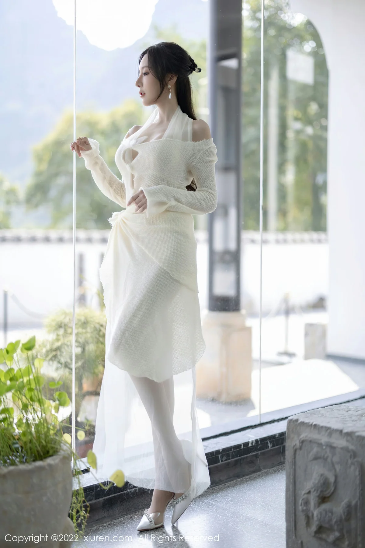 XiuRen 秀人 No.5846 王馨瑶yanni 性感白色连衣长裙性感写真22 - 9