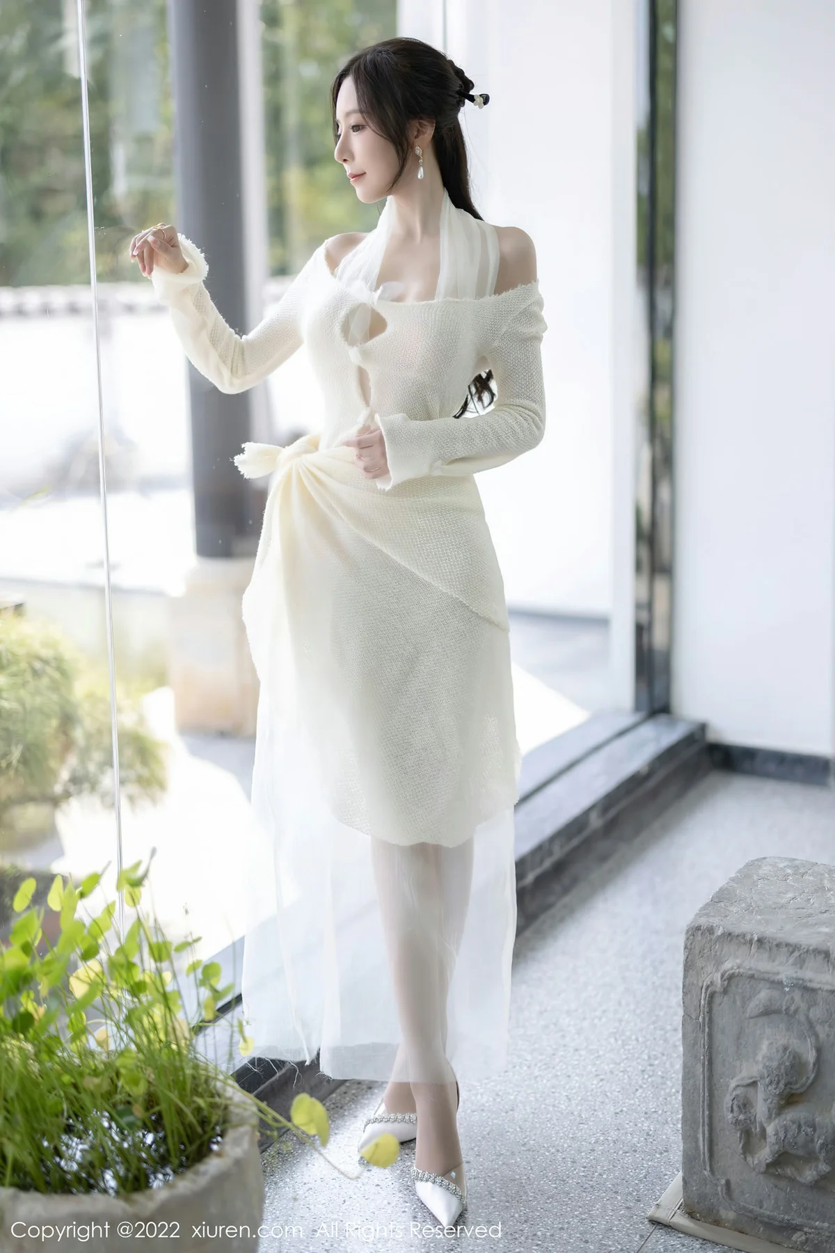 XiuRen 秀人 No.5846 王馨瑶yanni 性感白色连衣长裙性感写真22 - 10