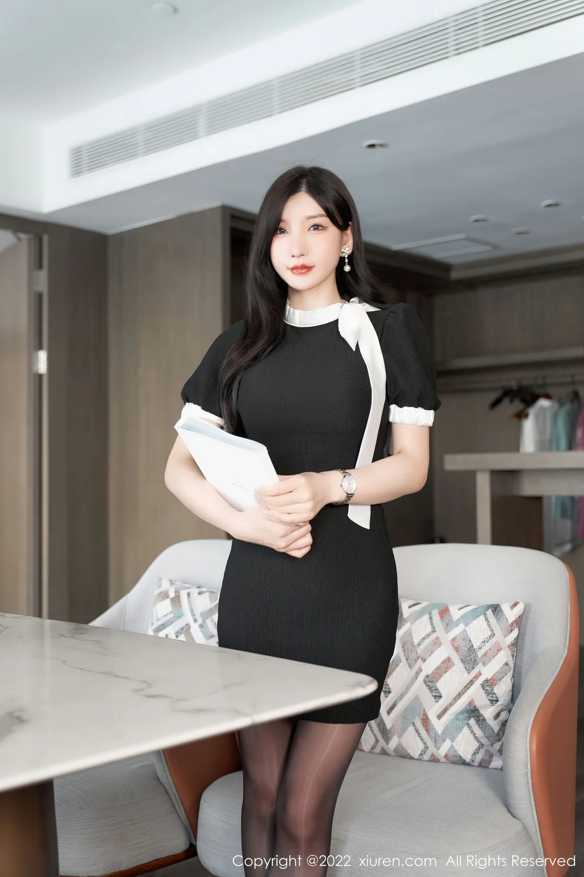 XiuRen 秀人 No.5848 周于希Sally 同事升职为此贺喜剧情版套图11 - 9