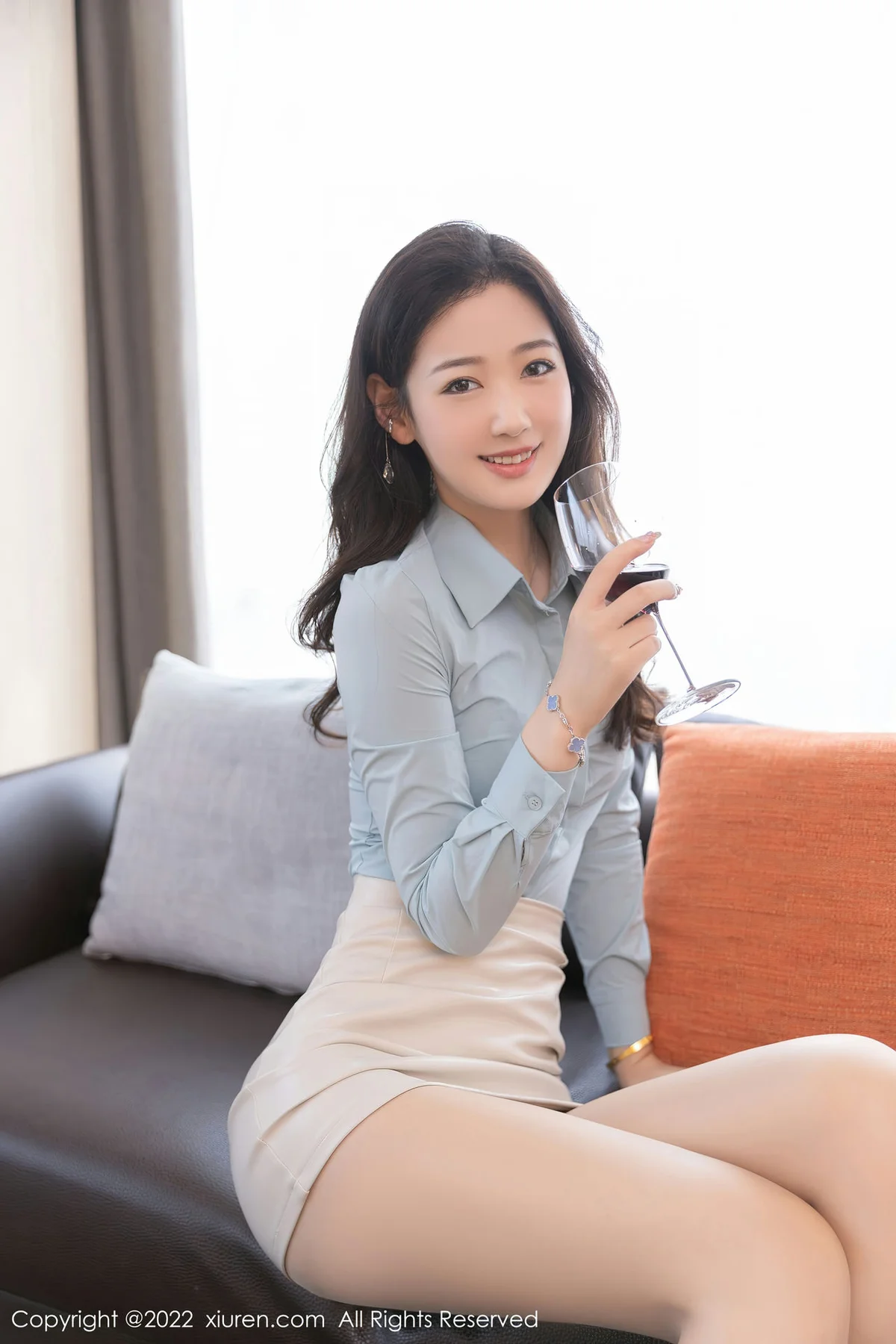 XiuRen 秀人 No.5854 唐安琪 ol制服美腿 - 9