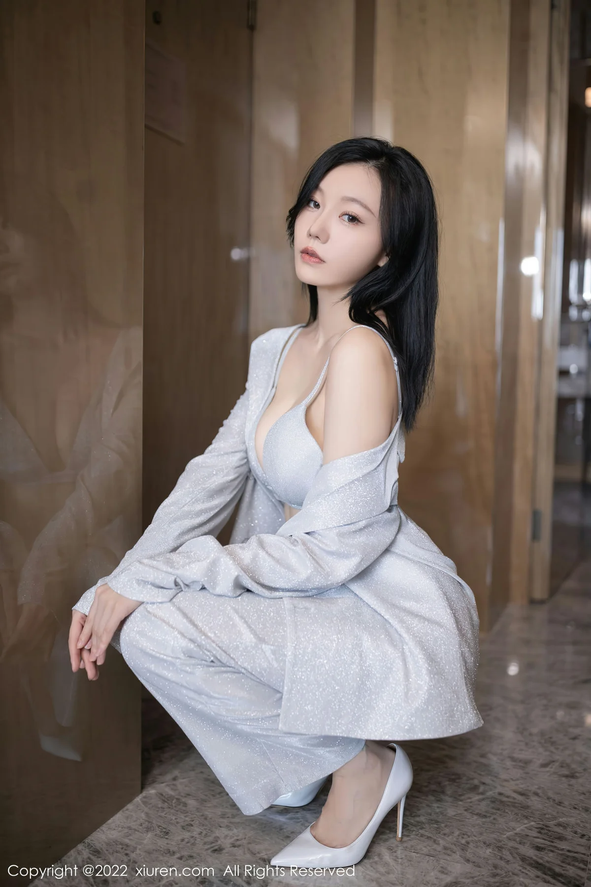 XiuRen 秀人 No.5859 安然anran 银色内衣北京旅拍写真 - 10