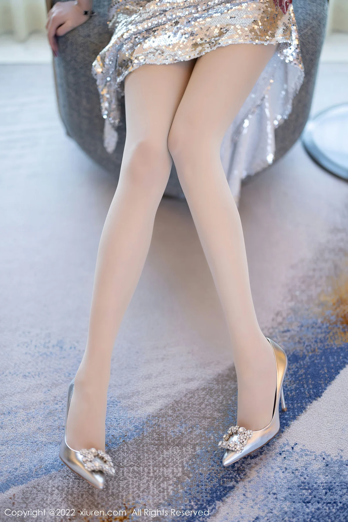 XiuRen 秀人 No.5860 杨晨晨Yome 吊带短裙私房写真 - 3