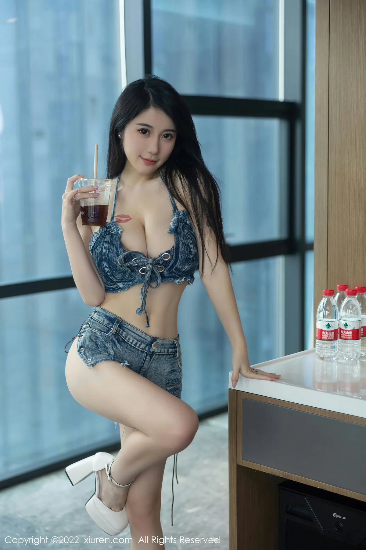 XiuRen 秀人 No.5868 美七 Mia 丰腴有致性感写真 - 9