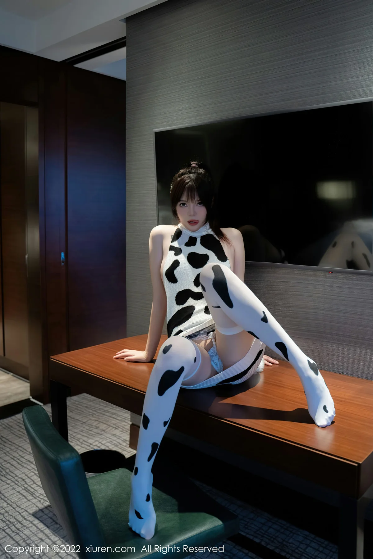 XiuRen 秀人 No.5896 Arude薇薇 白色奶牛服性感写真22 - 8