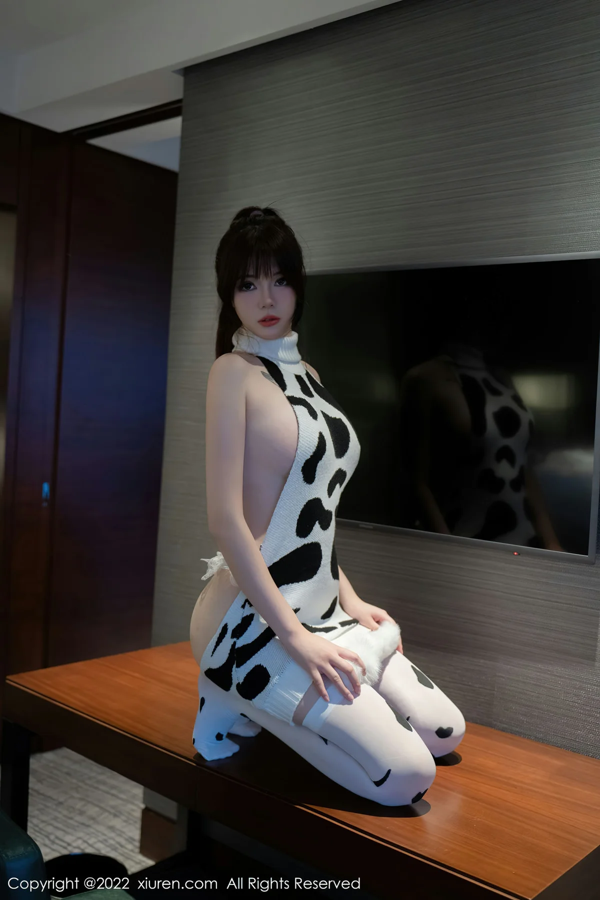 XiuRen 秀人 No.5896 Arude薇薇 白色奶牛服性感写真22 - 6