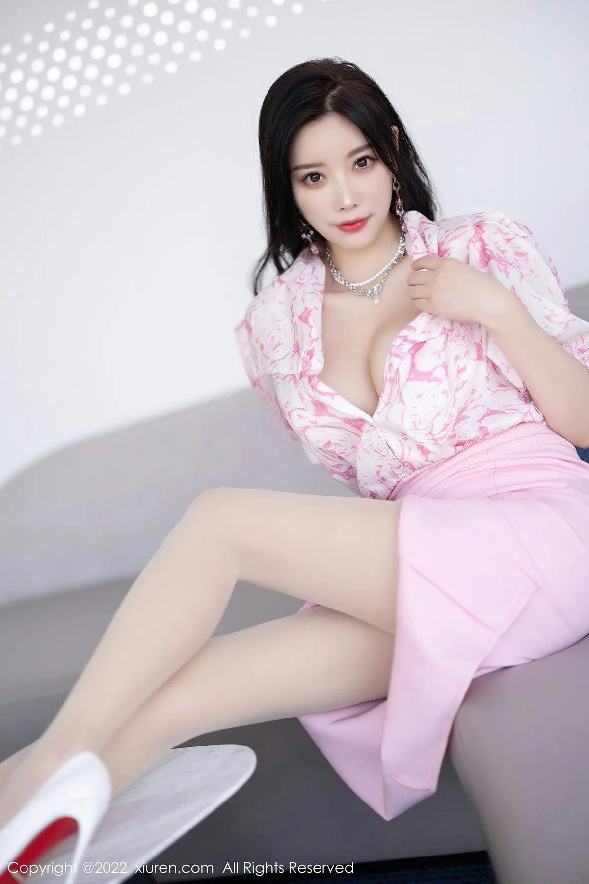 XiuRen 秀人 No.5927 杨晨晨Yome 粉色短裙私房写真 - 8