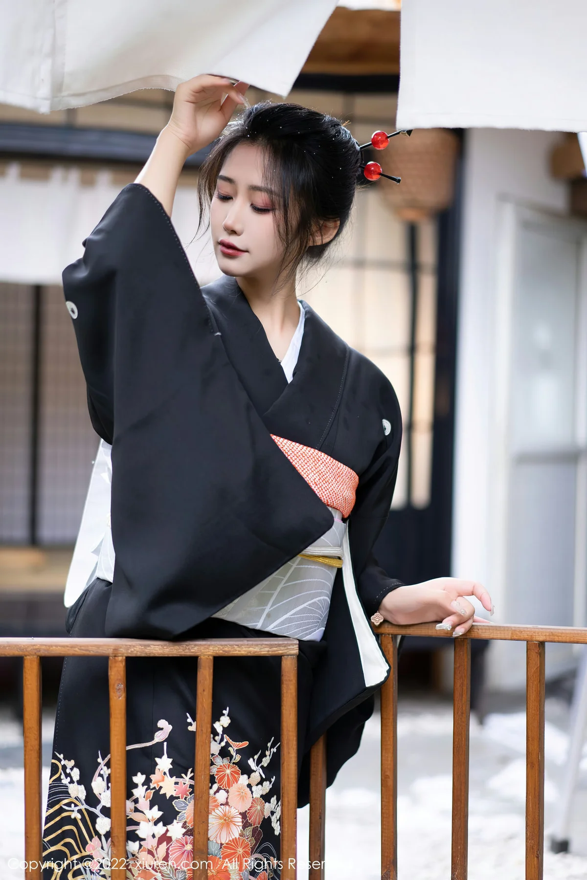 XiuRen 秀人 No.5932 laura阿姣 深色日式和服性感写真 - 2