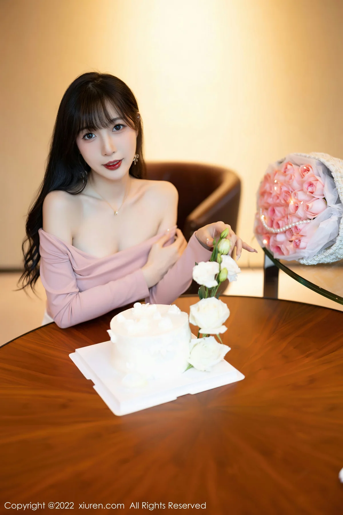 XiuRen 秀人 No.5934 林星阑 粉白色蕾丝内衣性感写真 - 8