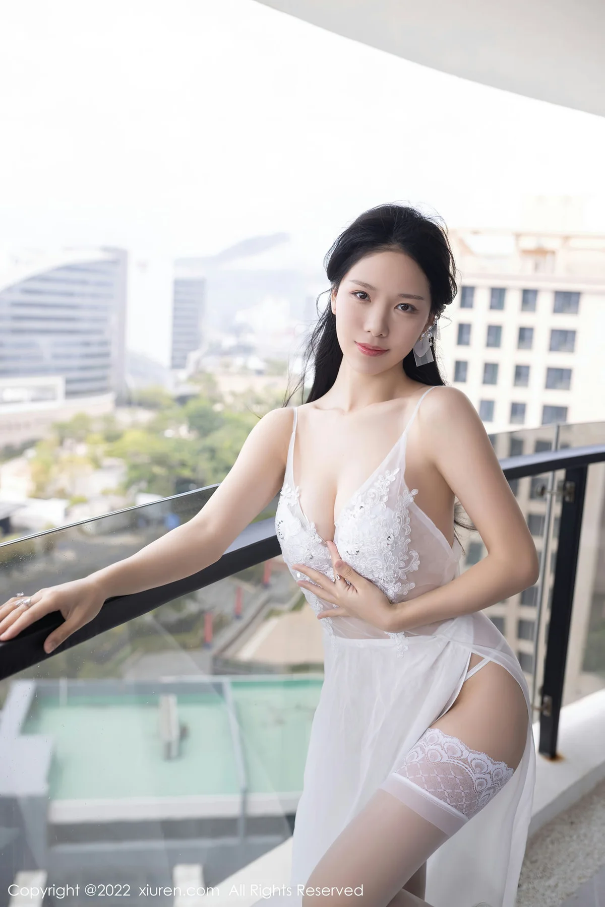 XiuRen 秀人 No.5965 利世 白色婚纱服饰性感写真 - 2