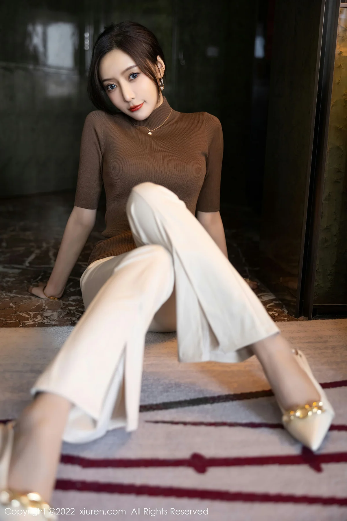 XiuRen 秀人 No.5978 王馨瑶yanni 诱人原色丝袜性感写真 - 9