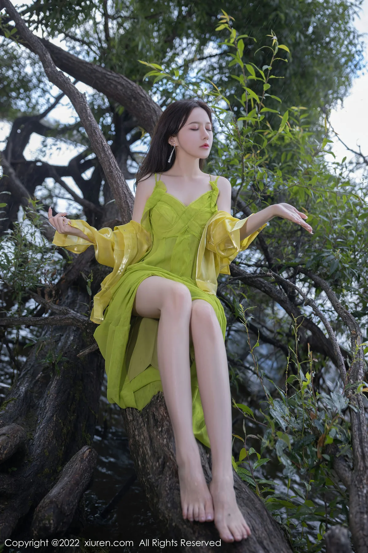 XiuRen 秀人 No.5979 鱼子酱Fish 白色轻透情趣睡裙北京-杭州旅拍 - 5